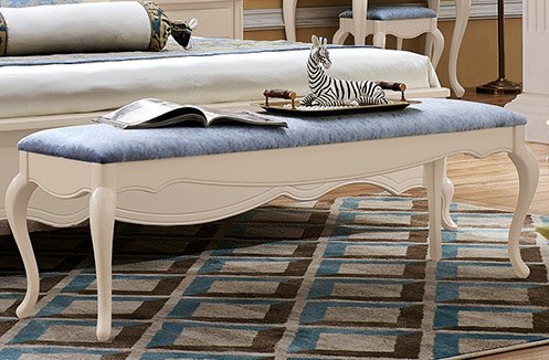 Tìm hiểu ưu nhược điểm của bàn ghế phòng ngủ giá rẻ hiện nay